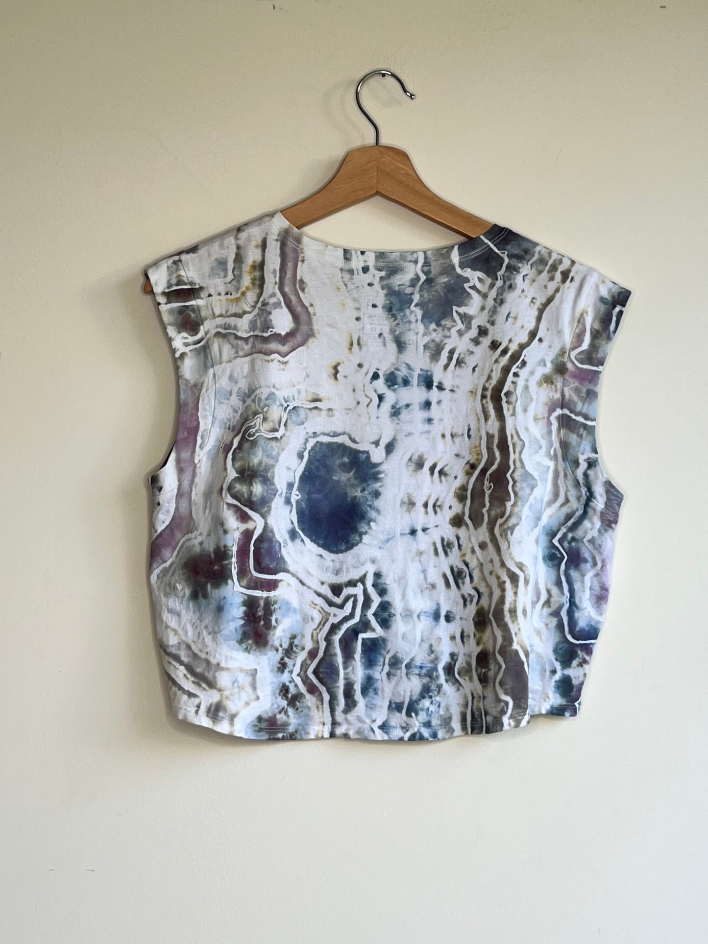 Cropped Cotton Sleeveless Shirt (XL)